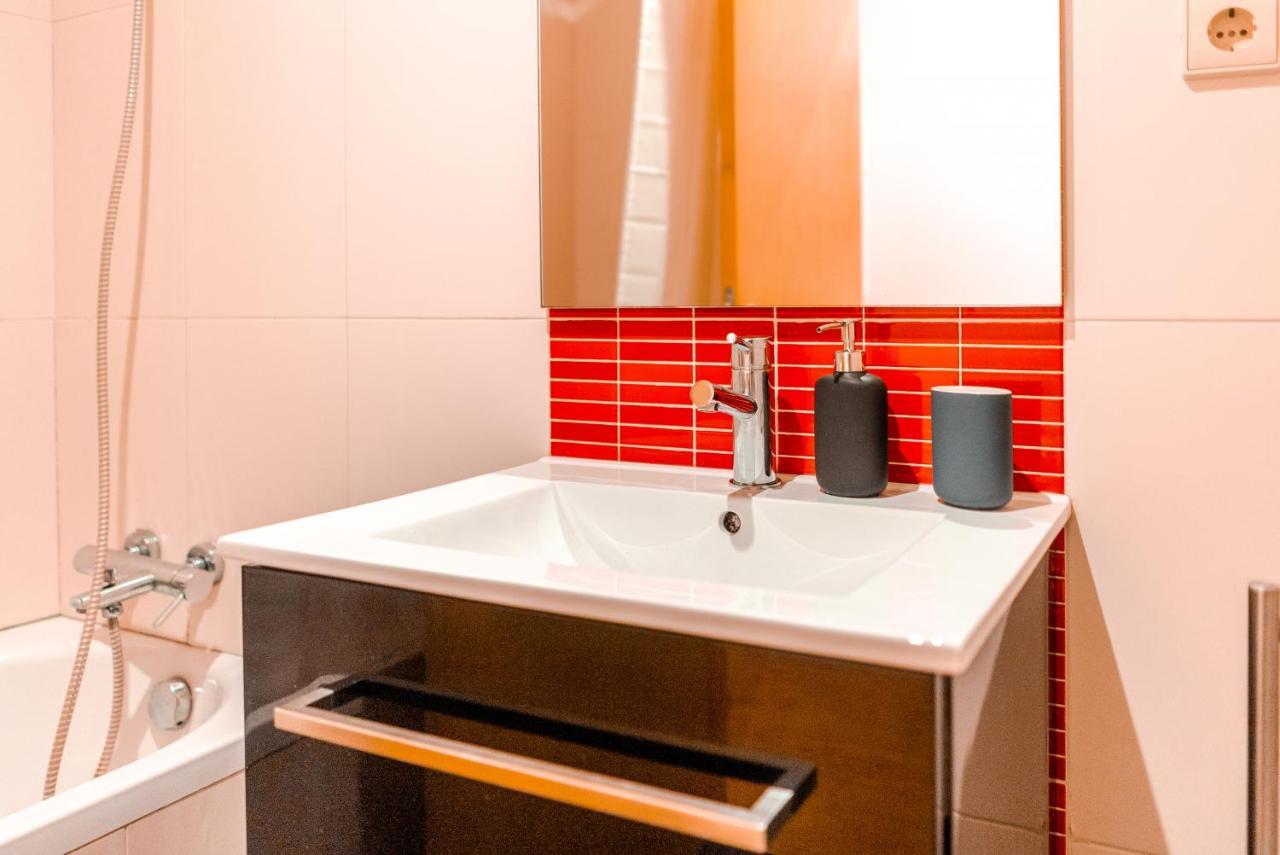 Cozy Studio In The Heart Of Lapa - 5Min Walk To Metro! Porto Zewnętrze zdjęcie